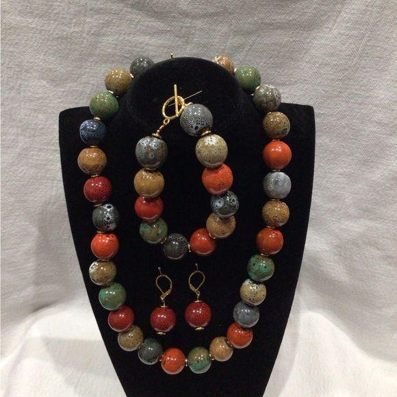 Tribal Earth Toned Colorful Beaded Necklace, Bracelet, and Earring Set - Picture 8 of 14
